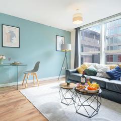 City Centre Apartment with Free Parking, Super-Fast Wifi and Smart TV with Netflix by Yoko Property