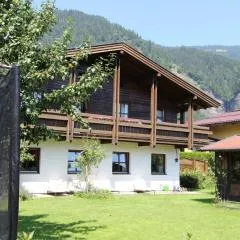 Quaint Mansion near ski bus in Goldegg
