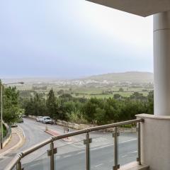 Beautiful 3BR Apt with Panoramic Terrace in Qawra by 360 Estates