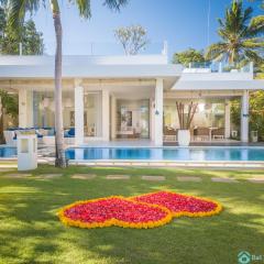 Ocean Beachfront Luxury Design Villa @ Lovina - Villa Ibiza Bali