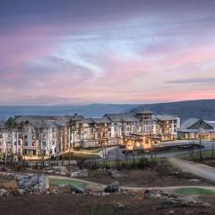 Cloudland at McLemore Resort Lookout Mountain, Curio Hilton