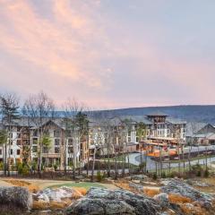 Cloudland at McLemore Resort Lookout Mountain, Curio Hilton