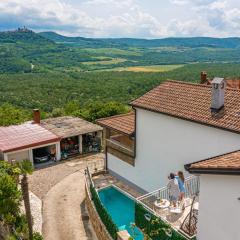 Holiday Home Belveder Motovun with heated pool