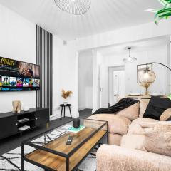 Luxury 3 Bedroom House - Harborne - Garden - Sleeps 7 - Wifi - Netflix - Parking - 465H