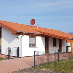 N6 Ferienhaus mit Garten in Eckwarderhörne