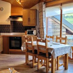 Appartement cosy aux Gets avec balcon et parking - FR-1-598-51