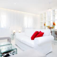 Nadiona Suites Crystal & Gold