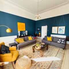 Entire Stylish Colourful Two Bed Flat in Clifton