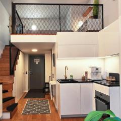 Stylish historic loft - your comfy Old Town stop!
