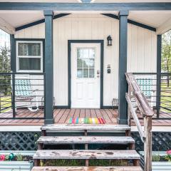 Private Tiny Home See All Hot Springs Has to Offer