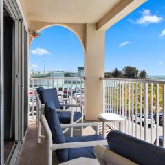 Direct Beachfront Corner Unit - Beach Place #206