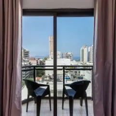 (902-B) Studio com Vista Mar e Comodidades