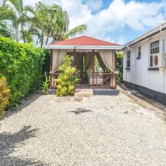 Beachy Cottage I Kitchen I Wi-Fi I Shaded Cabana I Parking