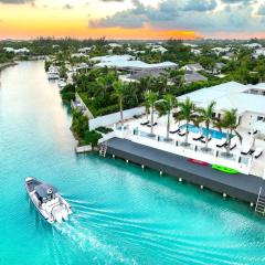 Caribbean Escape Luxe Waterfront Villa with Pool