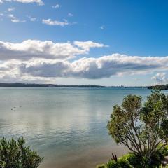 Harbour View - Westmere Holiday Apartment
