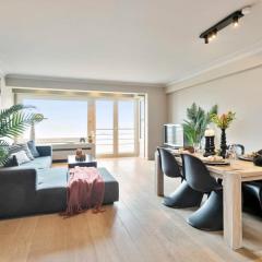 Stunning modern sea-view apartment in Knokke-Duinbergen