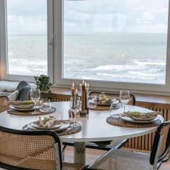 Huswell - Beautiful seaview apartment with private garage