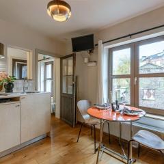 Characterful apartment for two in central Ghent