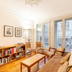 GuestReady - Superb Appt près du Pathéon