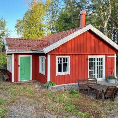 3 Bedroom Beautiful Home In Slvesborg