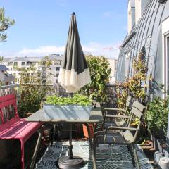 Bright duplex at the gates of Paris