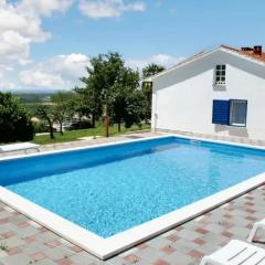5 bedrooms villa with sea view private pool and enclosed garden at Buje
