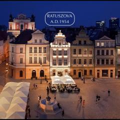 STARY RYNEK Old Market Square PREMIUM Apartments & Restaurant Ratuszova AD 1954 room service & mini bar