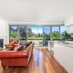 Stylish City Delight In The Heart Of Canberra's Capital Hill
