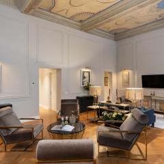 Pazzi Penthouse Luxury Apartment In Florence By Palazzo Vitali