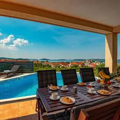 Holiday Home Paola by Interhome
