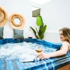 Erotokritos Deluxe Suite With Jacuzzi