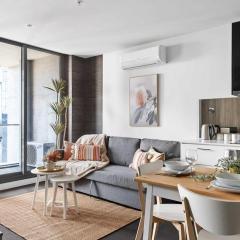 A Cozy 2BR Apt on Spencer St with FREE Parking