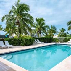 Oceanfront Bliss: Newly Built Luxury Home with Sunset Views