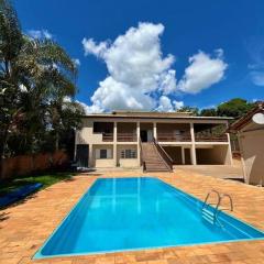 Casa na Beira Represa Furnas com Piscina Aquecida P/ Até 25 pessoas