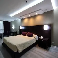 Howard Johnson Plaza by Wyndham Buenos Aires Florida Street