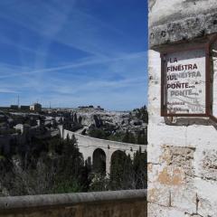 LA FINESTRA SUL PONTE