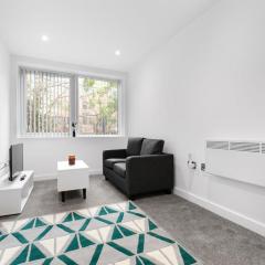 Spacious 1 Bedroom Apartment in Central Newbury