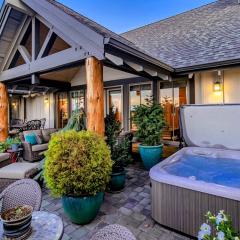 Ironstone Lodge - Luxury Living and Mountain Views