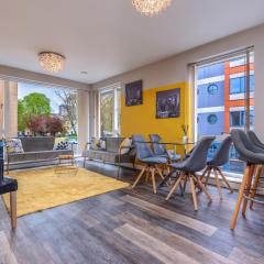 Modern apartment by Portland Sq w/ courtyard views