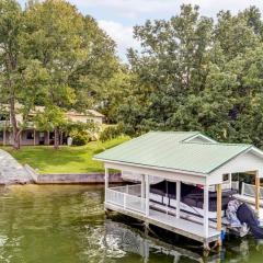 Lakefront Cottage near Bristol & Johnson City