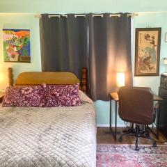 Superb Studio In Johnson City Center 1 min to ETSU