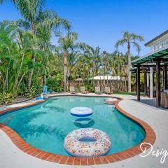 Modern Chic 7-BR w Heated Pool & Gameroom