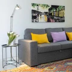 Art Deco Flat in Punavuori, High Ceilings & Lift