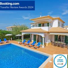 Villa White Sands - Private Oasis, Heated Pool, Beaches & Strip Nearby