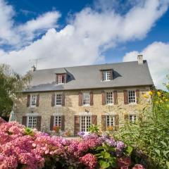 Magnificent French Country House with Private Heated Pool & Gardens