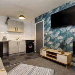 Lovely Getaway Apartment: Two-Bedroom in Rotherham