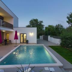 Ferienhaus mit Privatpool für 8 Personen ca 175 qm in Šišan, Istrien Südküste von Istrien