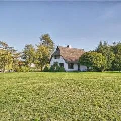 Reetdachhaus mit großem Garten und Kamin