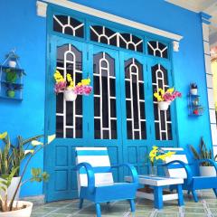 Blue Sea House Quảng Bình - Căn hộ 2 phòng ngủ, phòng khách và phòng bếp