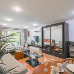 Modern Style 1BR / Large balcony at Nimman